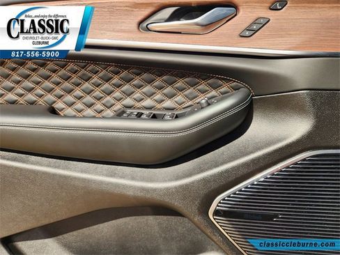 Used 2025 Jeep Grand Cherokee L Summit w/ Advanced Protech Group IV image 23