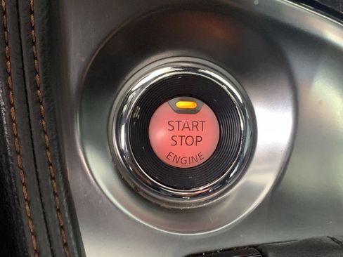 Used 2023 Nissan Maxima SR w/ Sport Mat Group FWD image 17