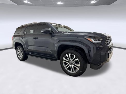 Used 2025 Toyota 4Runner Limited w/ Tow Technology Package AWD/4WD image 7