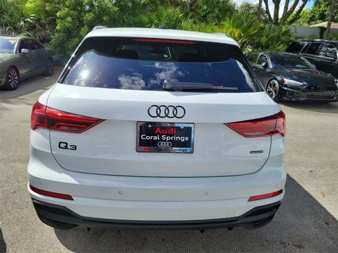 New 2025 Audi Q3 2.0T Premium image 5