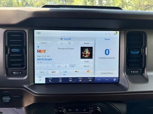 Certified 2023 Ford Bronco Outer Banks w/ Sasquatch Package AWD/4WD image 16