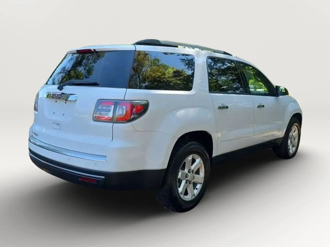 Used 2016 GMC Acadia SLE FWD image 7