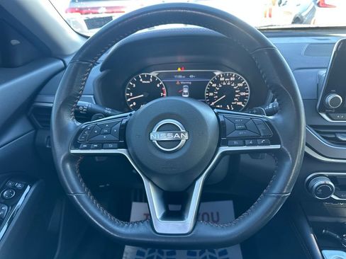 Used 2023 Nissan Altima 2.5 SR image 19