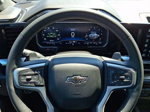 Certified 2025 Chevrolet Silverado 1500 RST AWD/4WD image 20