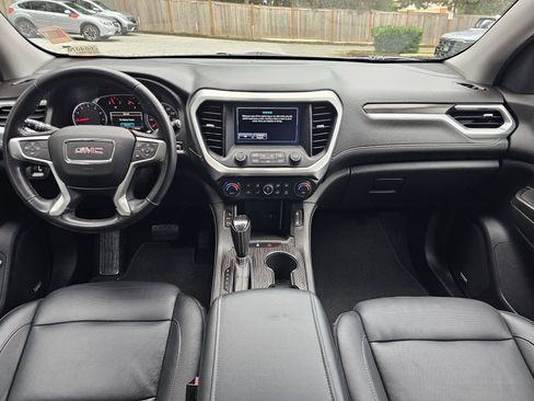 Used 2019 GMC Acadia SLT w/ LPO, Cargo Package AWD/4WD image 17