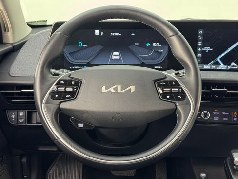 Used 2022 Kia EV6 Wind image 20