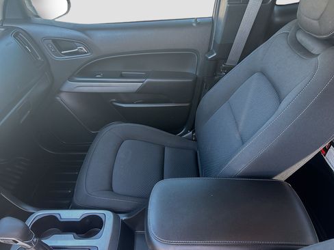 Used 2022 Chevrolet Colorado LT w/ Fleet Safety Package image 23