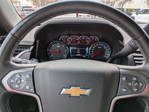Used 2019 Chevrolet Suburban LT image 13