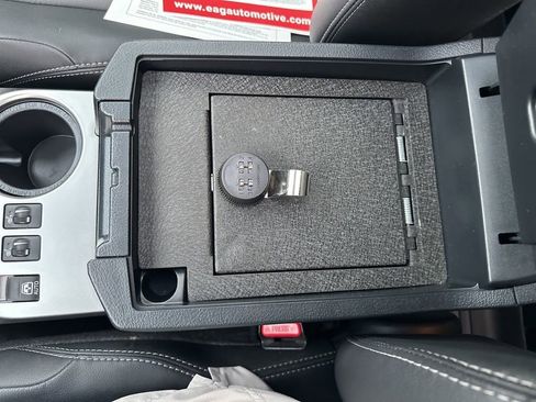 Used 2022 Toyota 4Runner SR5 Premium image 30