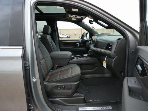 New 2026 Chevrolet Tahoe High Country AWD/4WD image 11