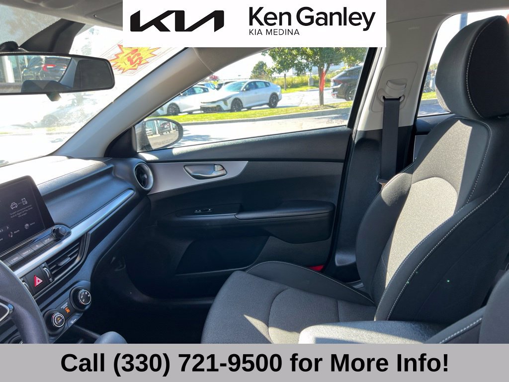 Certified 2022 Kia Forte LXS FWD image 38