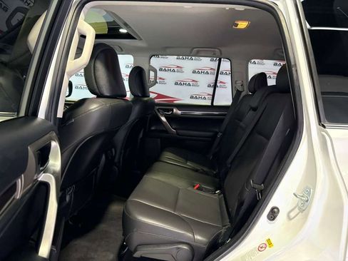 Used 2017 Lexus GX 460 image 38