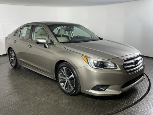 Used 2015 Subaru Legacy 3.6R Limited image 3