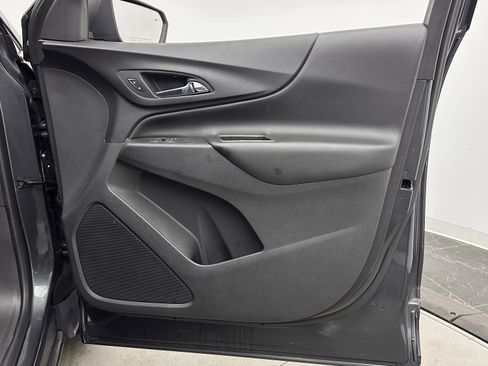 Used 2020 Chevrolet Equinox LT image 35