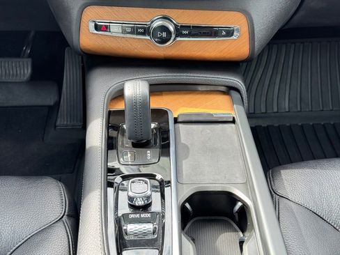 Used 2021 Volvo XC90 T8 Inscription Expression w/ Advanced Package image 25