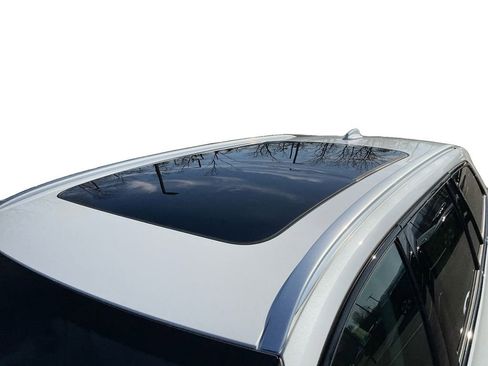 New 2026 Volvo V60 B5 Cross Country Ultra w/ Protection Package Premier image 14