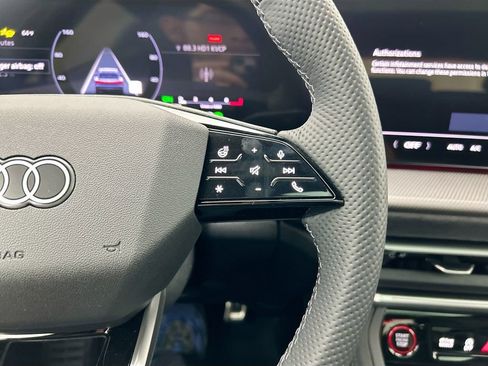 New 2025 Audi SQ5 Premium Plus image 12