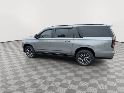 Used 2024 Cadillac Escalade ESV Sport Platinum w/ Heavy-Duty Trailer Package AWD/4WD image 5