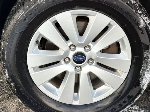 Used 2019 Subaru Outback 2.5i Premium image 14