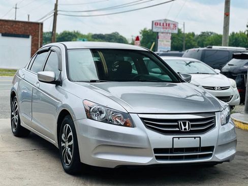 Used 2012 Honda Accord LX image 2