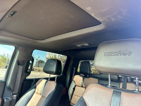 Used 2019 Chevrolet Silverado 1500 High Country w/ Technology Package image 26
