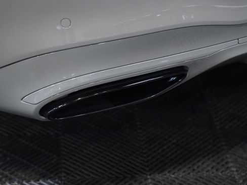 Used 2022 Mercedes-Benz S 580 4MATIC Sedan w/ AMG Line Package image 18