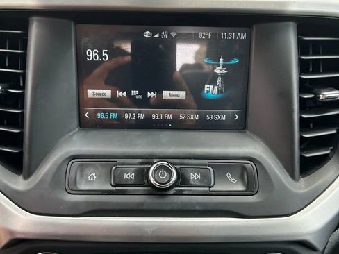 Used 2019 GMC Acadia SLE image 11