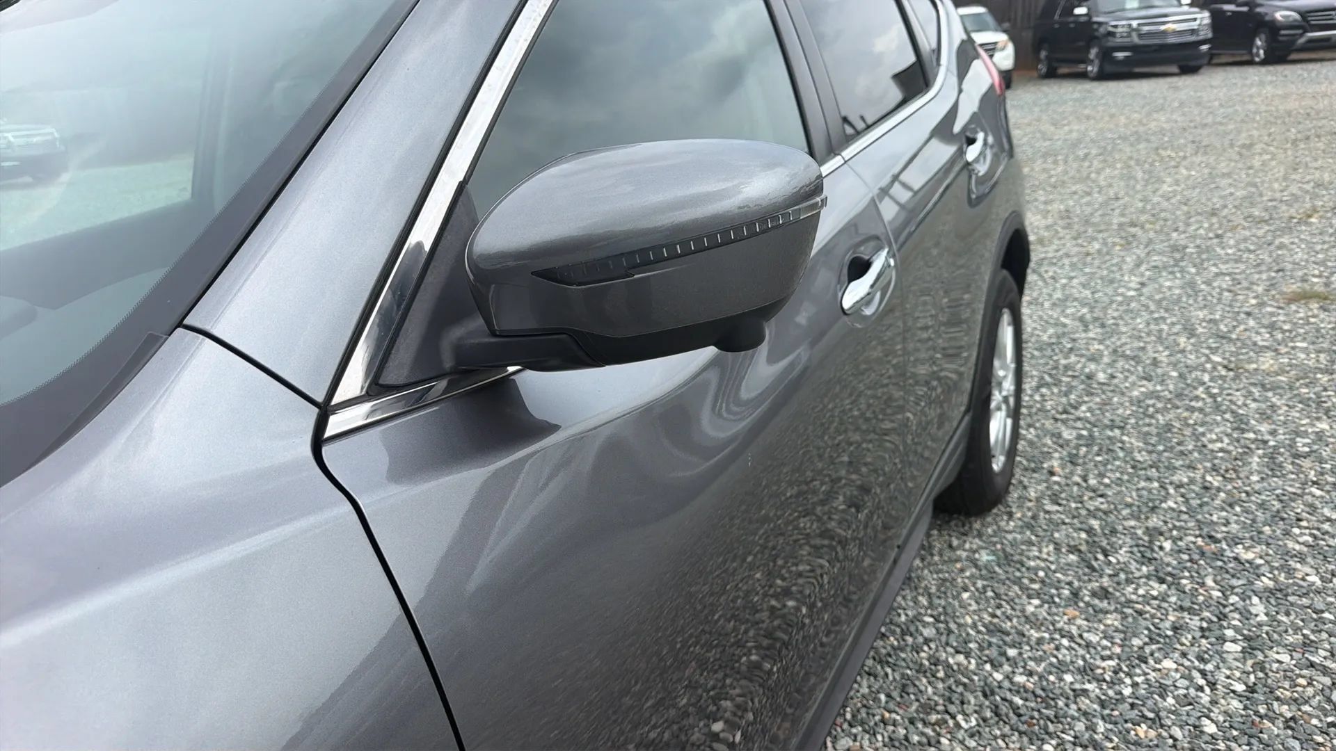 Used 2017 Nissan Rogue SV AWD/4WD image 22