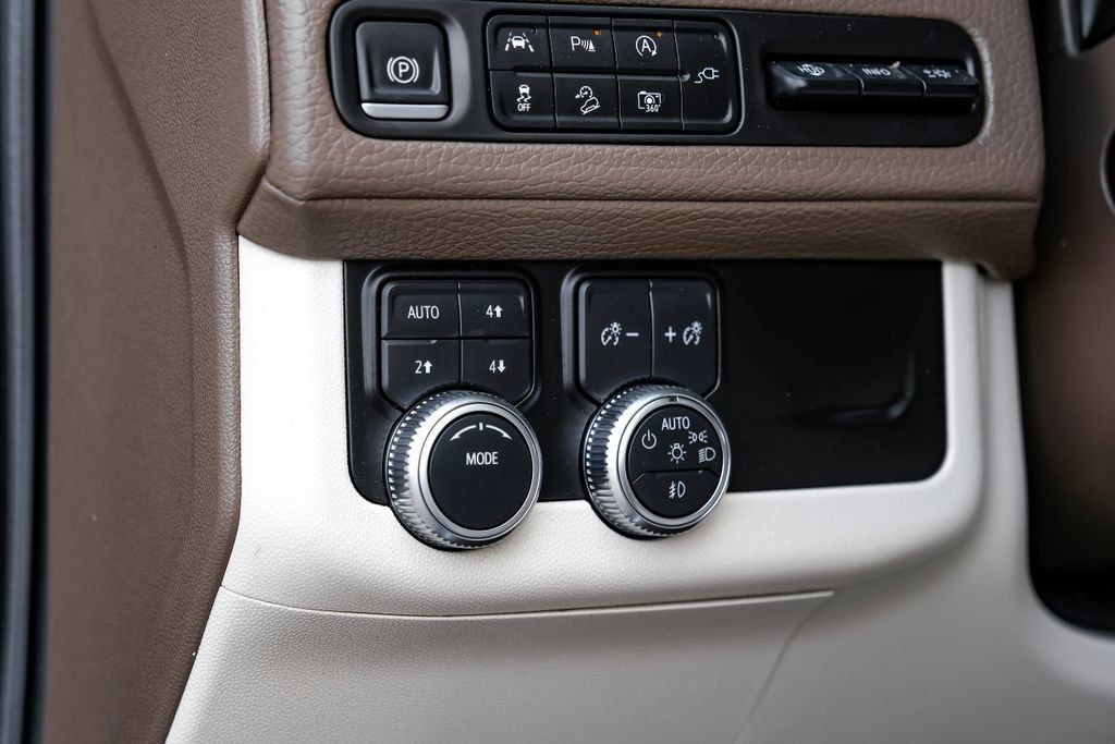 Used 2022 GMC Yukon Denali AWD/4WD image 21
