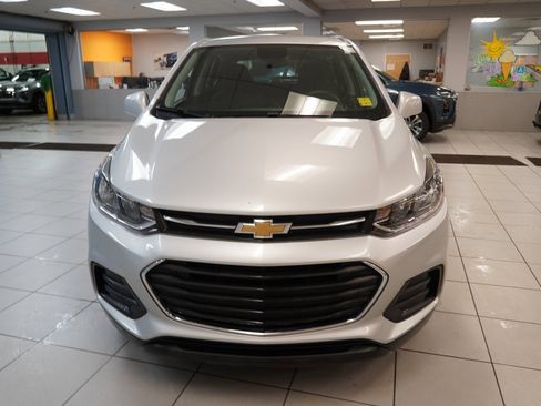 Used 2021 Chevrolet Trax LS image 14