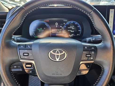 Used 2024 Toyota Crown XLE image 23