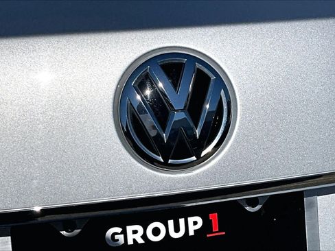 Used 2018 Volkswagen Passat 2.0T SE image 30