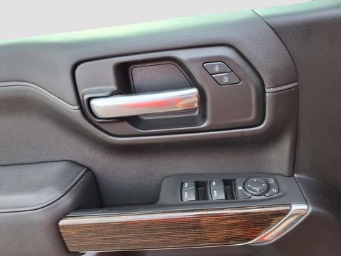 Used 2021 GMC Sierra 1500 Elevation w/ Preferred Package image 21