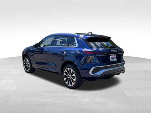New 2026 Audi Q3 quattro 2.0T AWD/4WD image 5