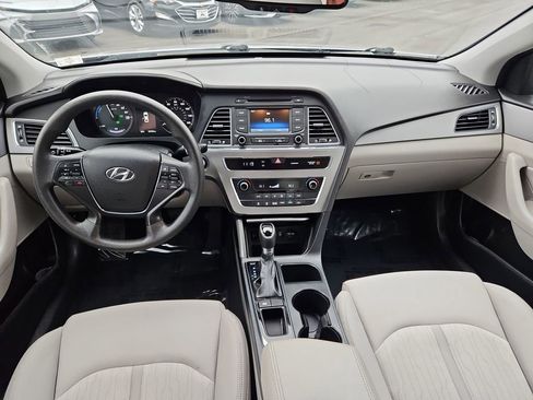 Used 2016 Hyundai Sonata SE image 9