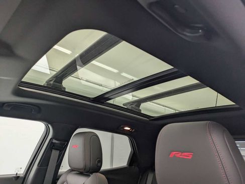 New 2025 Chevrolet TrailBlazer RS w/ Convenience Package AWD/4WD image 19