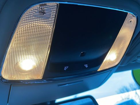 Used 2018 Chrysler 300 Touring image 52