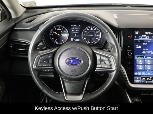 Used 2025 Subaru Outback Premium AWD/4WD image 7