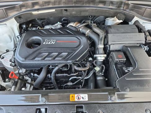Used 2017 Hyundai Santa Fe Sport w/ 2.0T Ultimate Tech Package 05 AWD/4WD image 32
