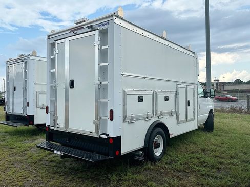 New 2025 Ford E-350 and Econoline 350 Super Duty w/ Power Equipment Group RWD image 6