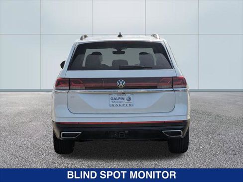 New 2026 Volkswagen Atlas SE image 4