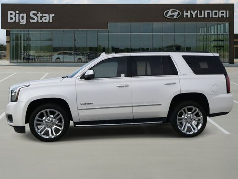Used 2018 GMC Yukon SLT w/ Premium Edition image 2