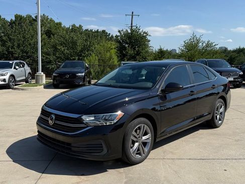 Used 2023 Volkswagen Jetta SE FWD image 1