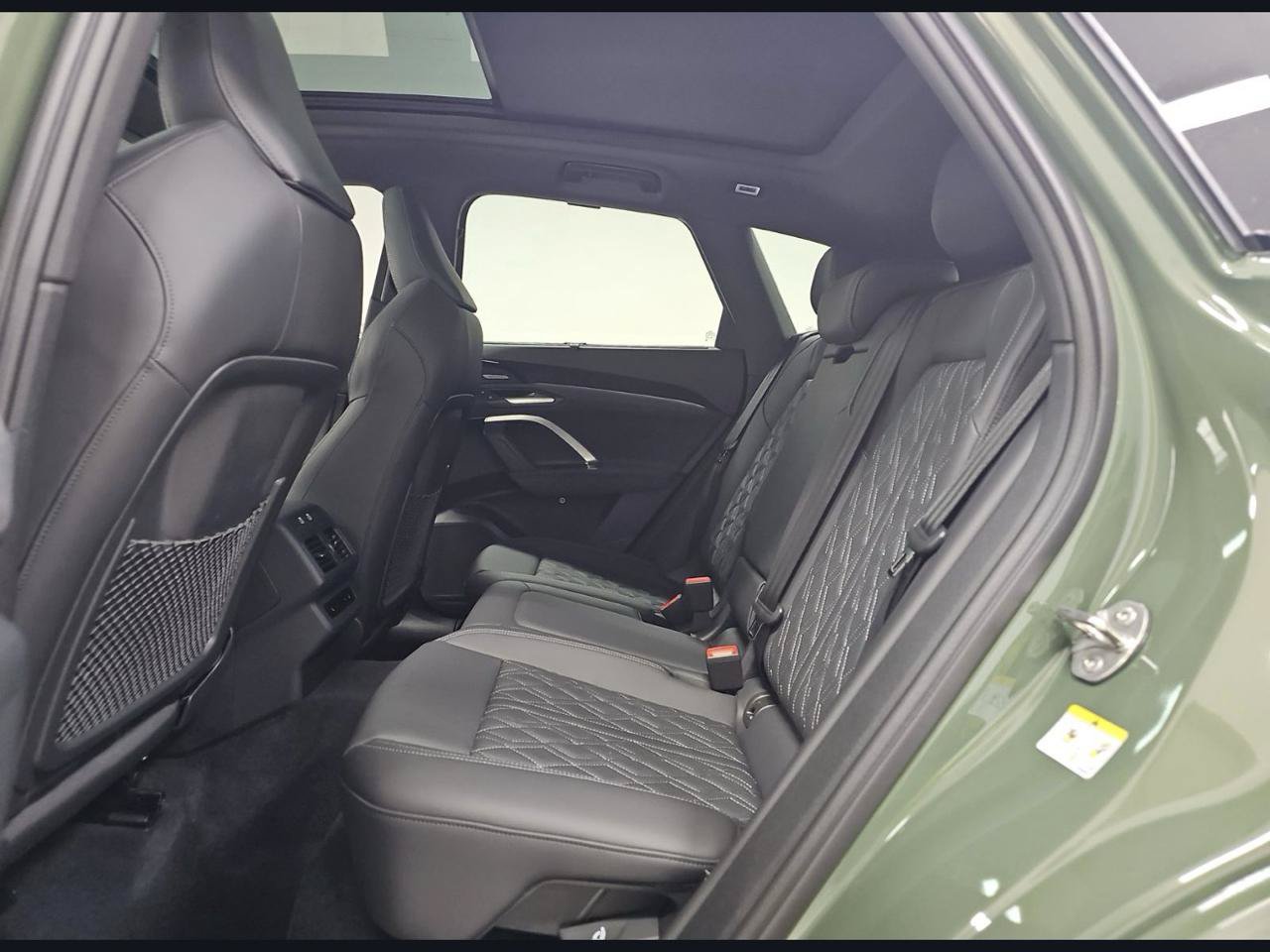 Used 2025 Audi SQ5 Prestige AWD/4WD image 18