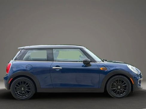 Used 2015 MINI Cooper 2-Door Hardtop FWD image 2