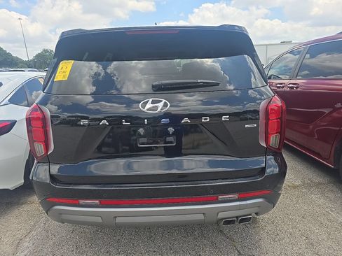 Used 2024 Hyundai Palisade Limited AWD/4WD image 4
