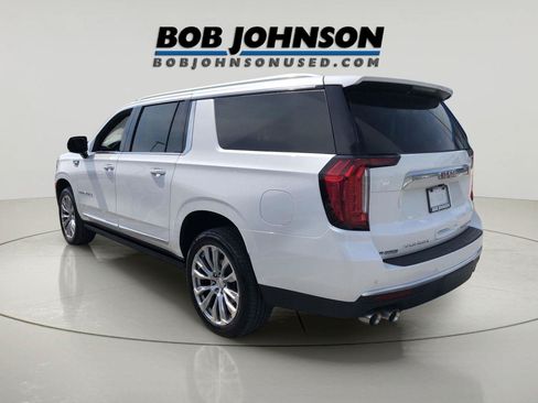 Used 2024 GMC Yukon XL Denali AWD/4WD image 14