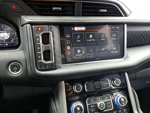 Used 2023 GMC Yukon XL Denali AWD/4WD image 29