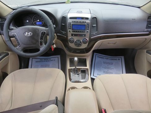 Used 2012 Hyundai Santa Fe GLS FWD image 12