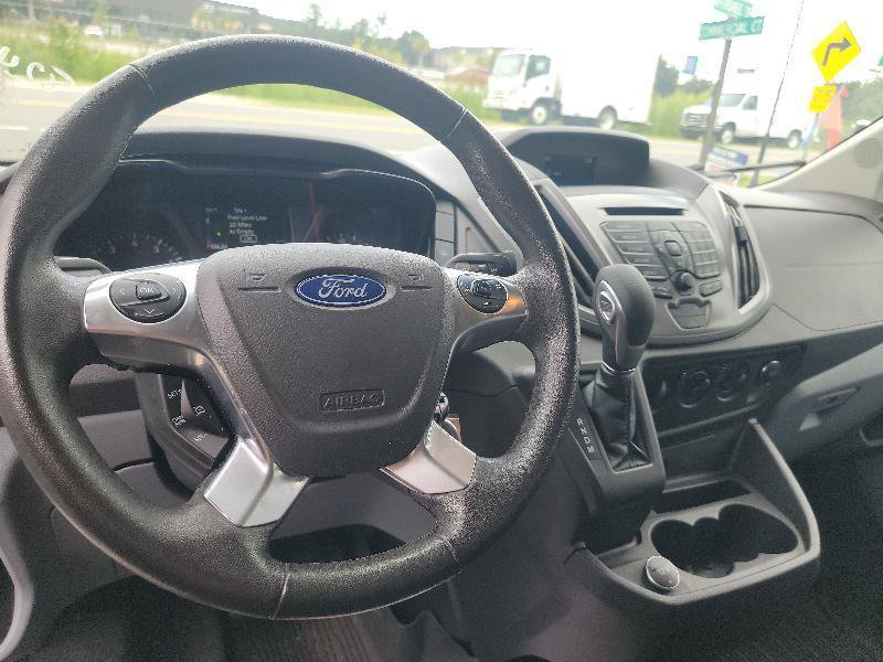 Used 2019 Ford Transit 150 XLT RWD image 3